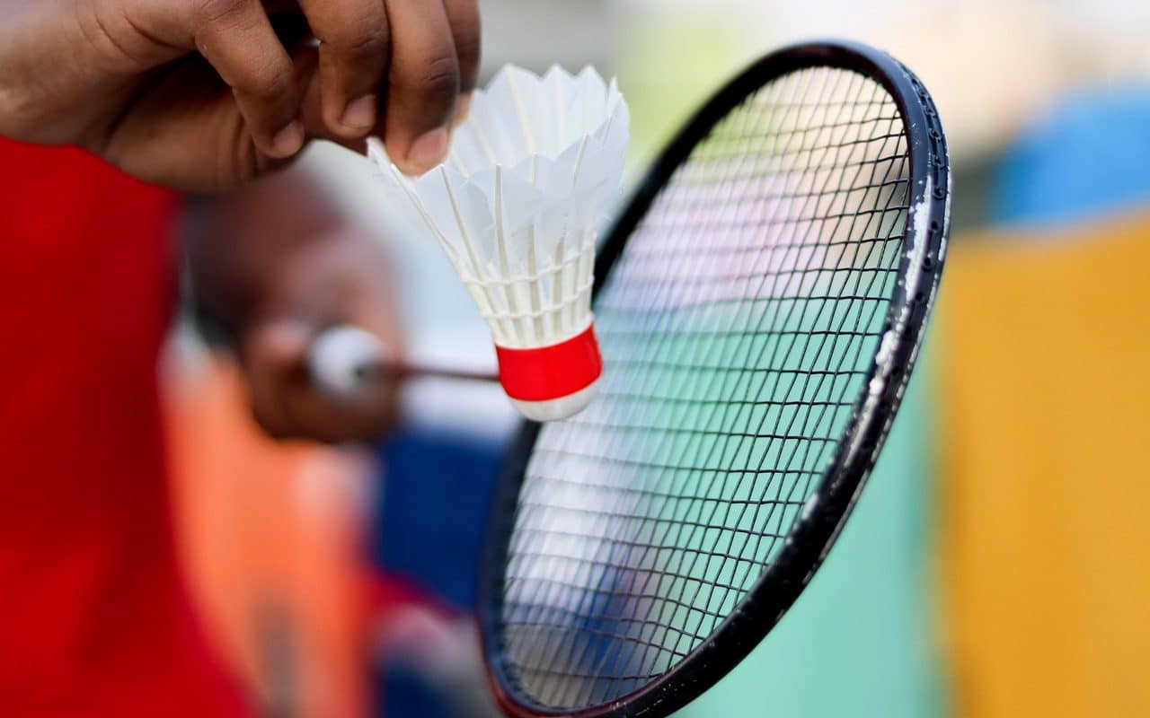 découvrez l'univers passionnant du badminton, un sport dynamique alliant agilité, stratégie et convivialité. que vous soyez débutant ou joueur confirmé, plongez dans nos conseils, techniques et actualités pour améliorer votre jeu et profiter pleinement de cette activité enrichissante.